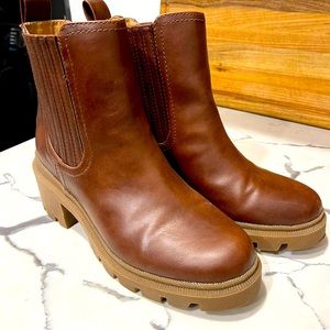 Brown universal thread booties